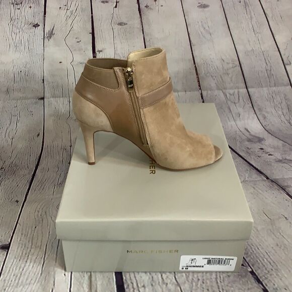 Marc Fisher Shimmee Size 8M Natural Suede - Picture 6 of 10